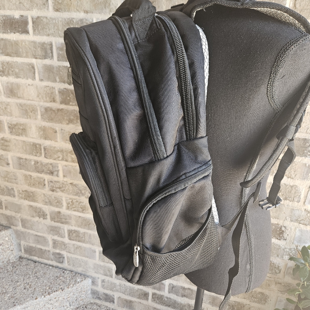 Arkansas Razorback Mojo Officially Licensed Backpack - Picture 4 of 16
